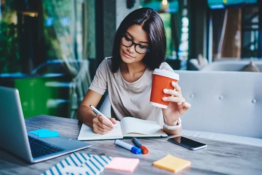 Bookkeeping For Freelancers: A Beginner’s Guide image