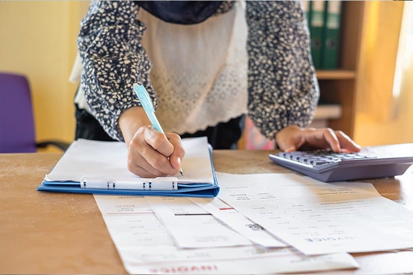 How to Write an Invoice For Services Rendered image