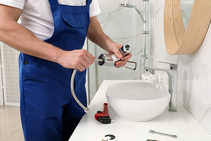 How to Start a Plumbing Business image