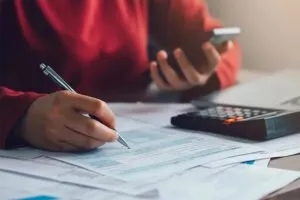 How to Fill Out a W-2: A Box-by-Box Guide for Employers